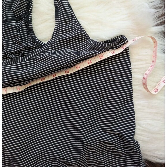 Lululemon Love Tank Pleated Hype Stripe Striped Black White Women's Top 6 - Picture 5 of 6